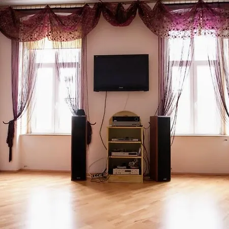 Kronhaus Guest house 3*