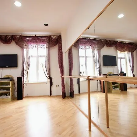 Kronhaus 3*