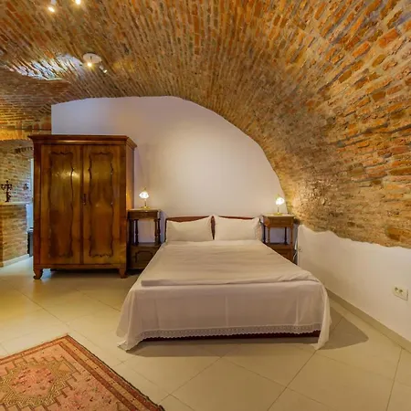 Kronhaus Guest house 3*