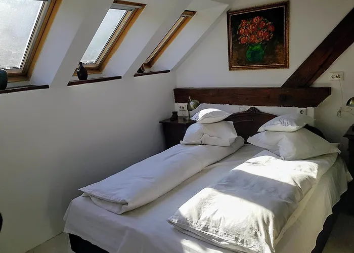 Kronhaus Guest house 3*